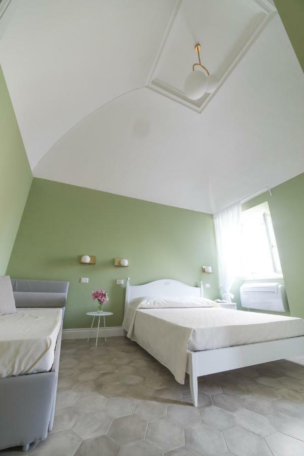 Alemar Sirolo Hotel Екстериор снимка
