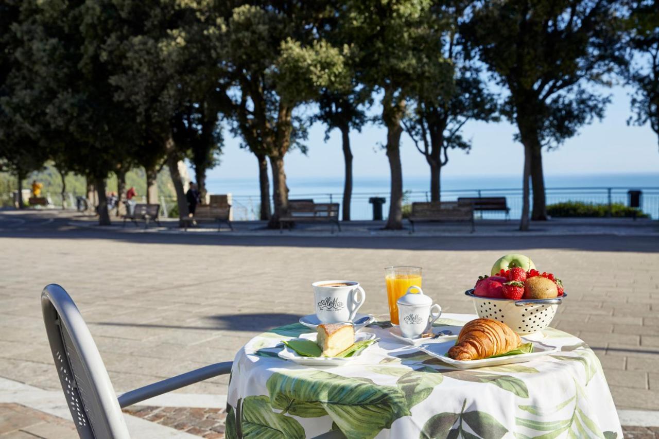 Alemar Sirolo Hotel Екстериор снимка